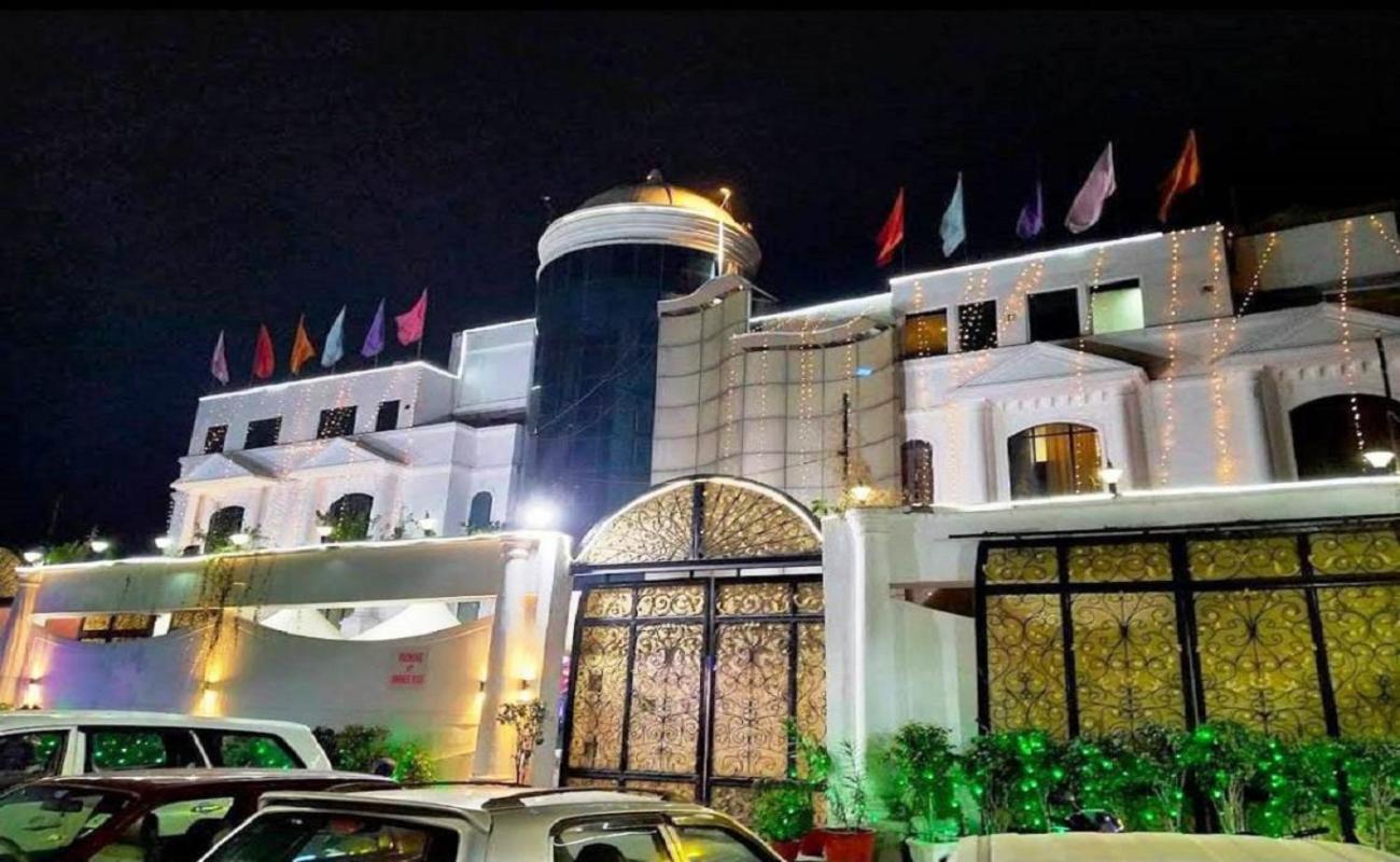 Hotel Mandakini Royale Kānpur Eksteriør bilde